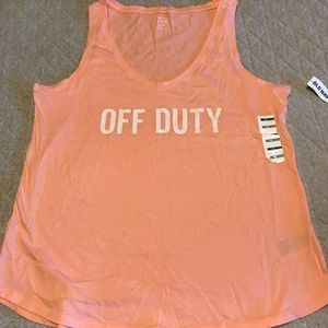 Old Navy Off Duty Graphic Tee - NWT - Size M